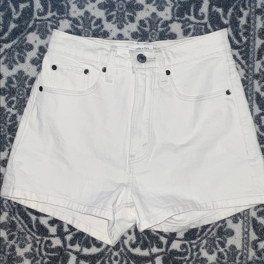 Abercrombie & Fitch White High-Waisted Women's Shorts - Picture 1 of 8